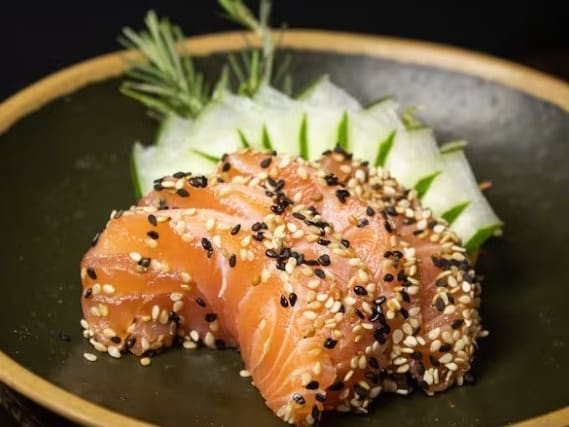 Sashimi de Salmão na Crosta